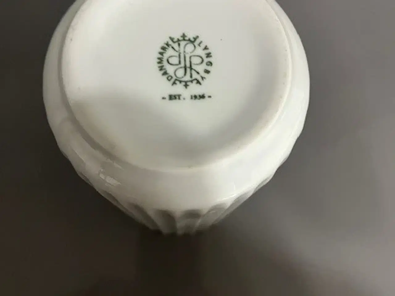 Billede 1 - Klassisk Lyngby Vase – Hvid – 15 cm