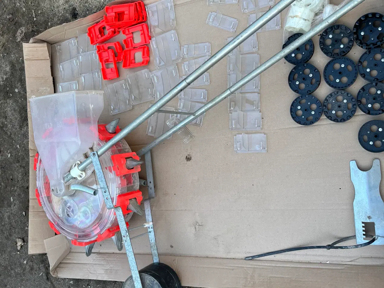 Billede 3 - Håndsåmaskine Poly planter jr.