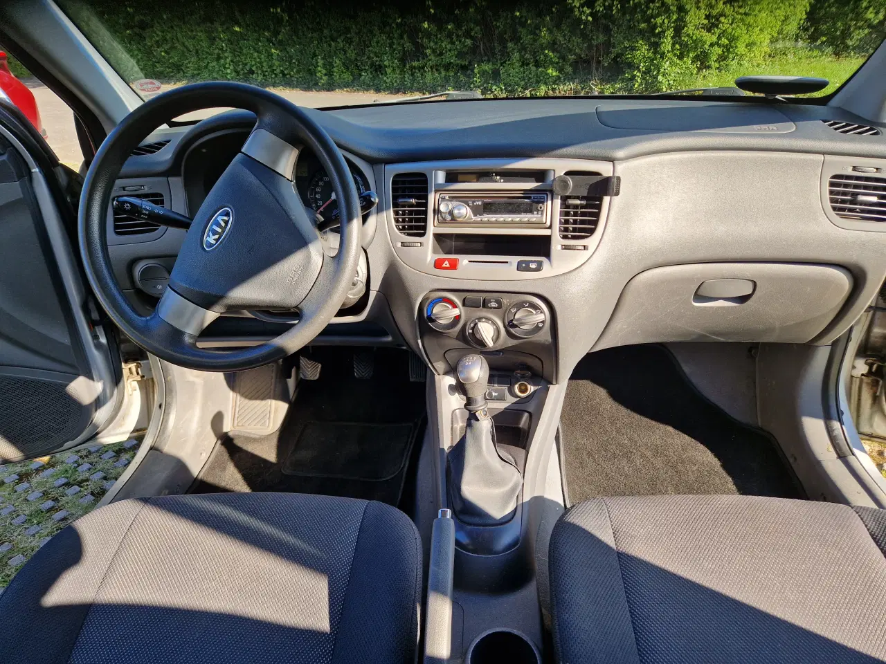 Billede 9 - Kia Rio - pendler bil