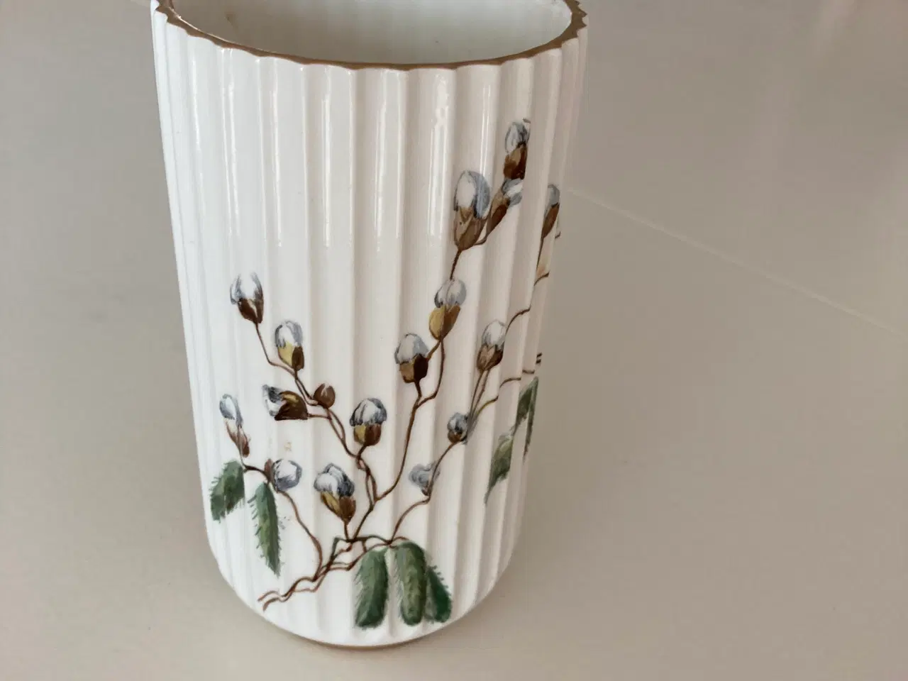 Billede 1 - Lyngby vase, håndmalet. 