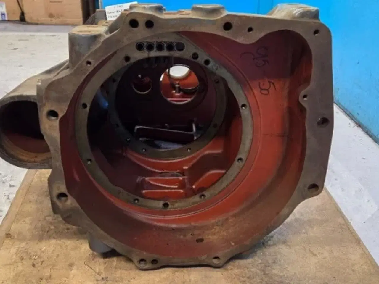 Billede 11 - New Holland 8340 Gearkasse Hus F0NN7005AH