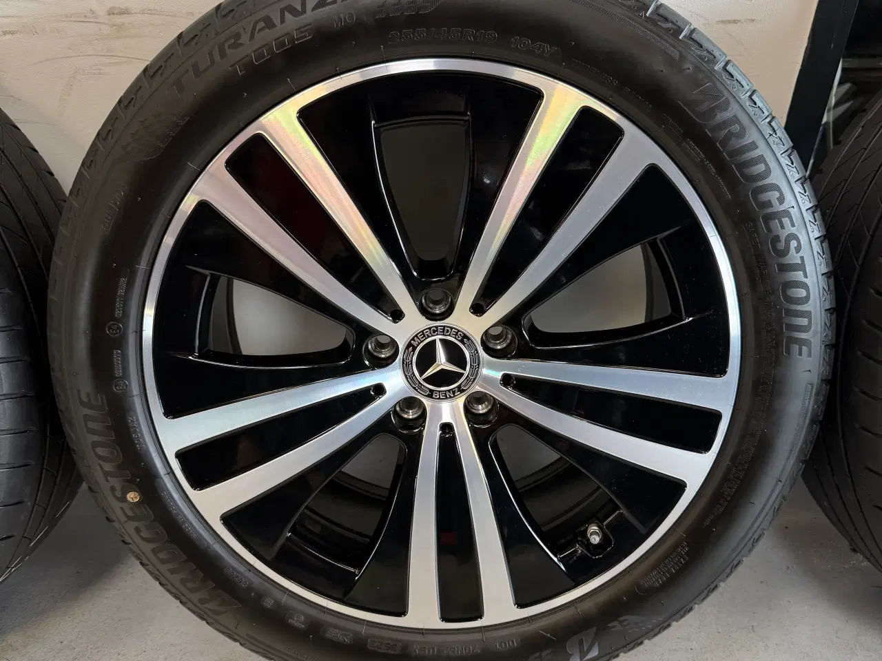 Billede 3 - 19” originale Mercedes alufælge med sommerdæk