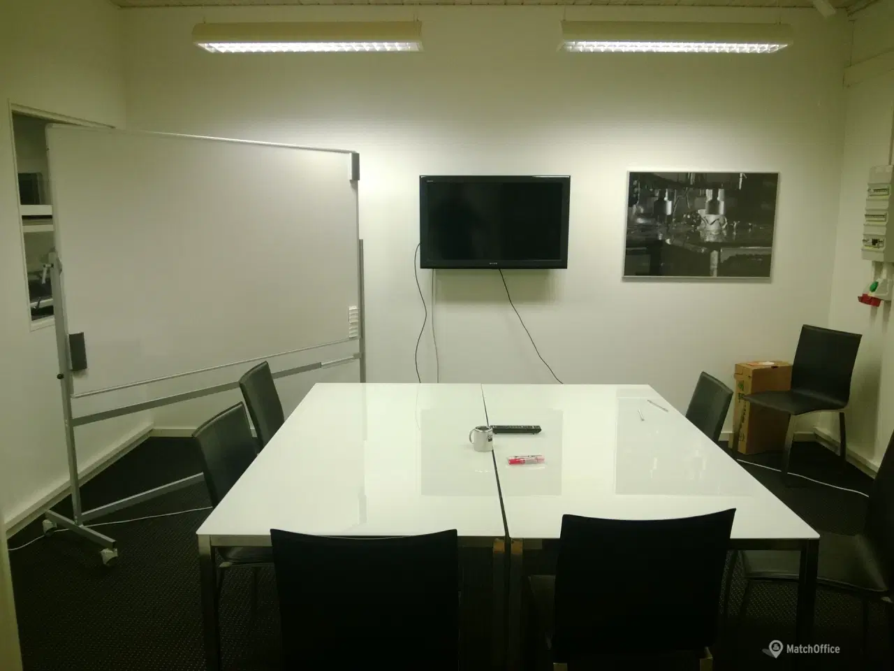 Billede 8 - Lagerhal med port og lidt kontor