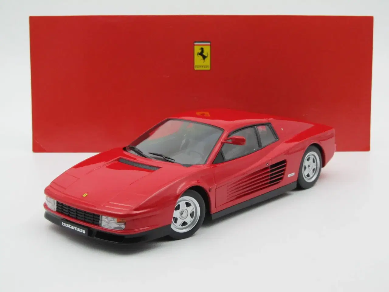 Billede 1 - 1984 Ferrari Testarossa - 1:18  Limited Edition 