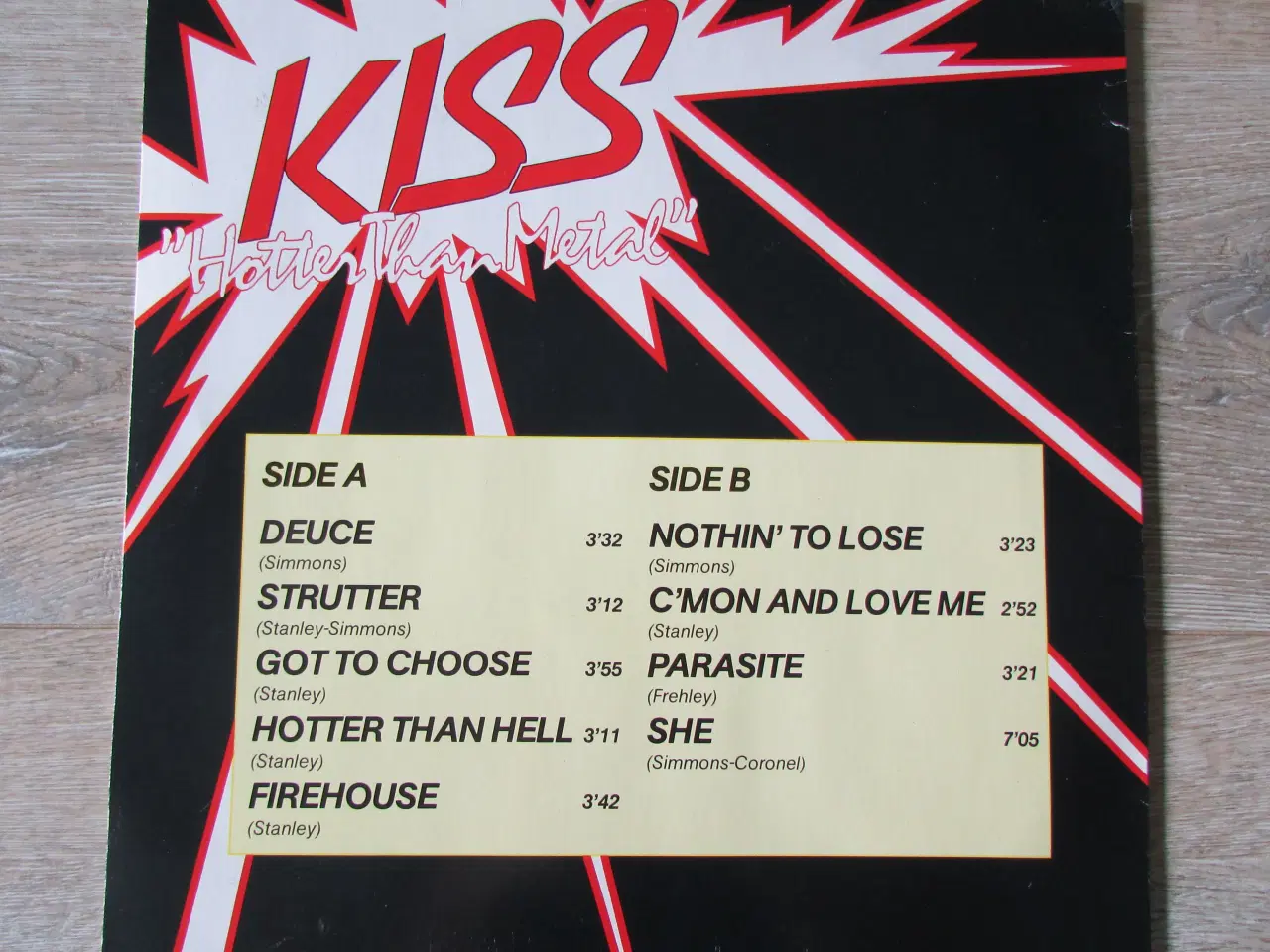 Billede 2 - KISS - HOTTER THAN METAL LP