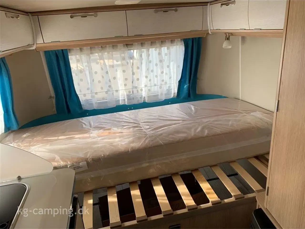 Billede 4 - 2022 - Eriba Touring Troll 530 Ocean Drive   EFTERÅRSTILBUD nu nedsat med kr. 42.100,- | Lækker Retro rejsevogn i topkvalitet.