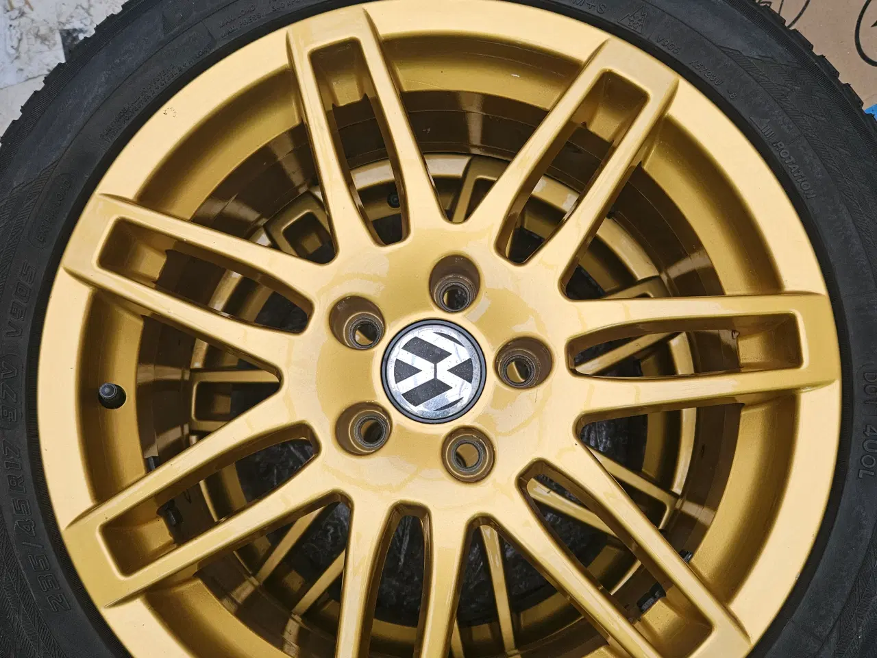 Billede 4 - Vw vinter fælge i guld