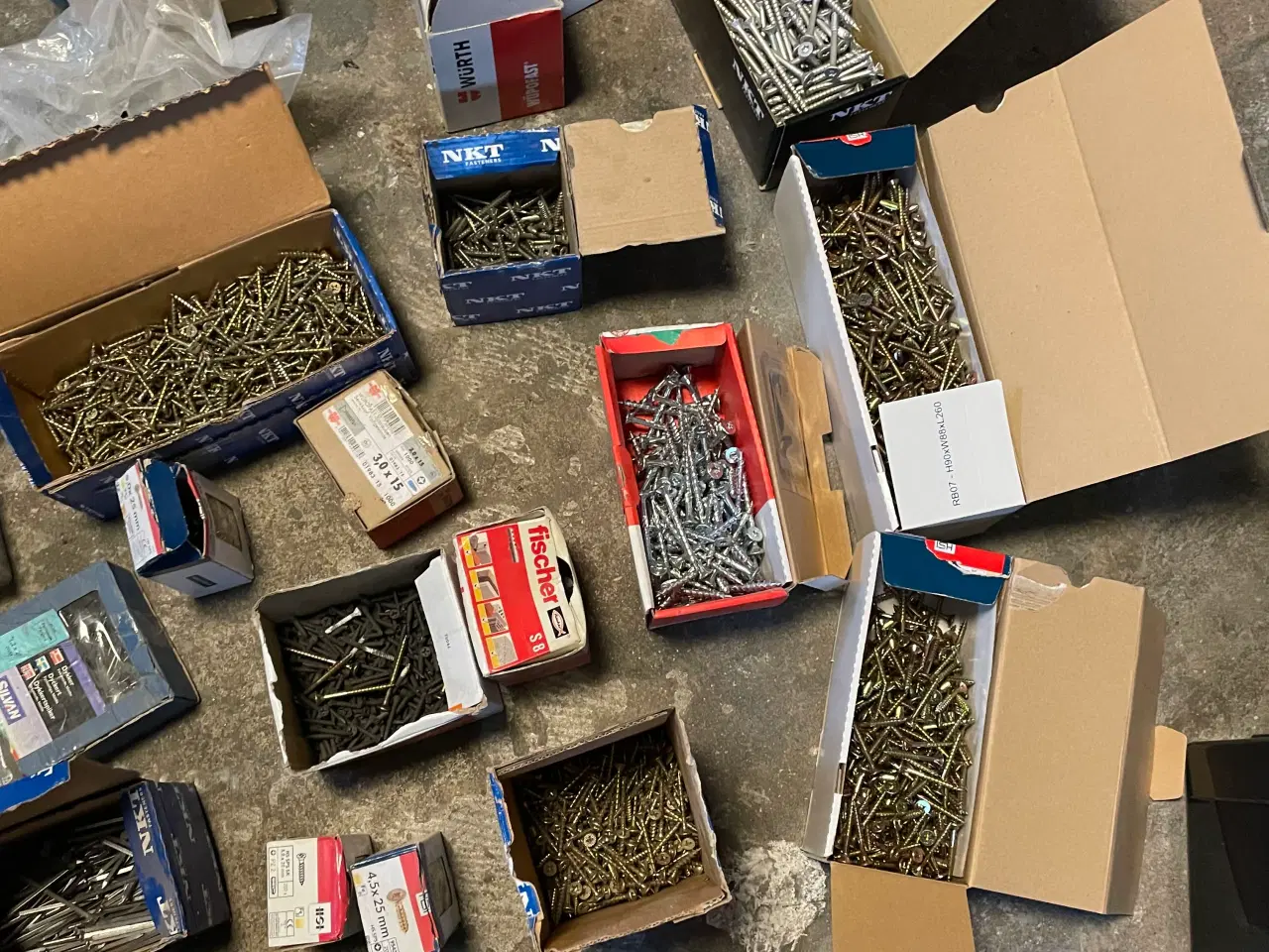 Billede 6 - Div. Skruer,rawlplugs, søm
