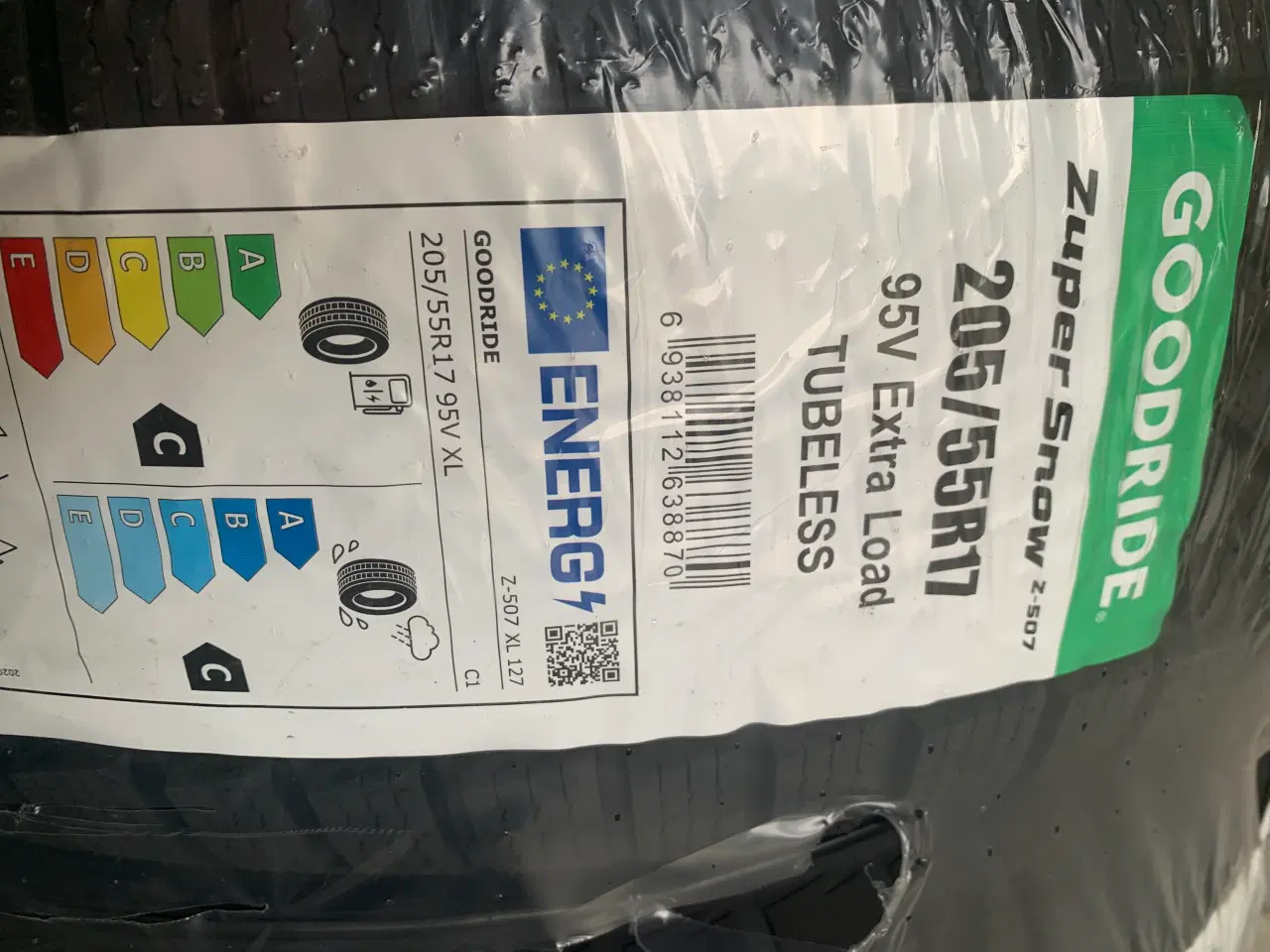 Billede 2 - Goodride 205/55R17 vinterdæk