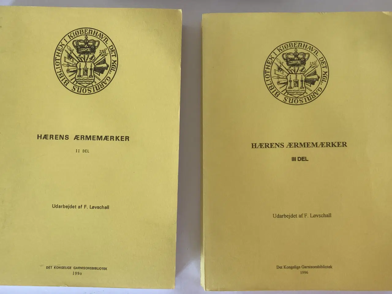 Billede 3 - Bøger. Hærens Ærmemærker af F. Løvschall.
