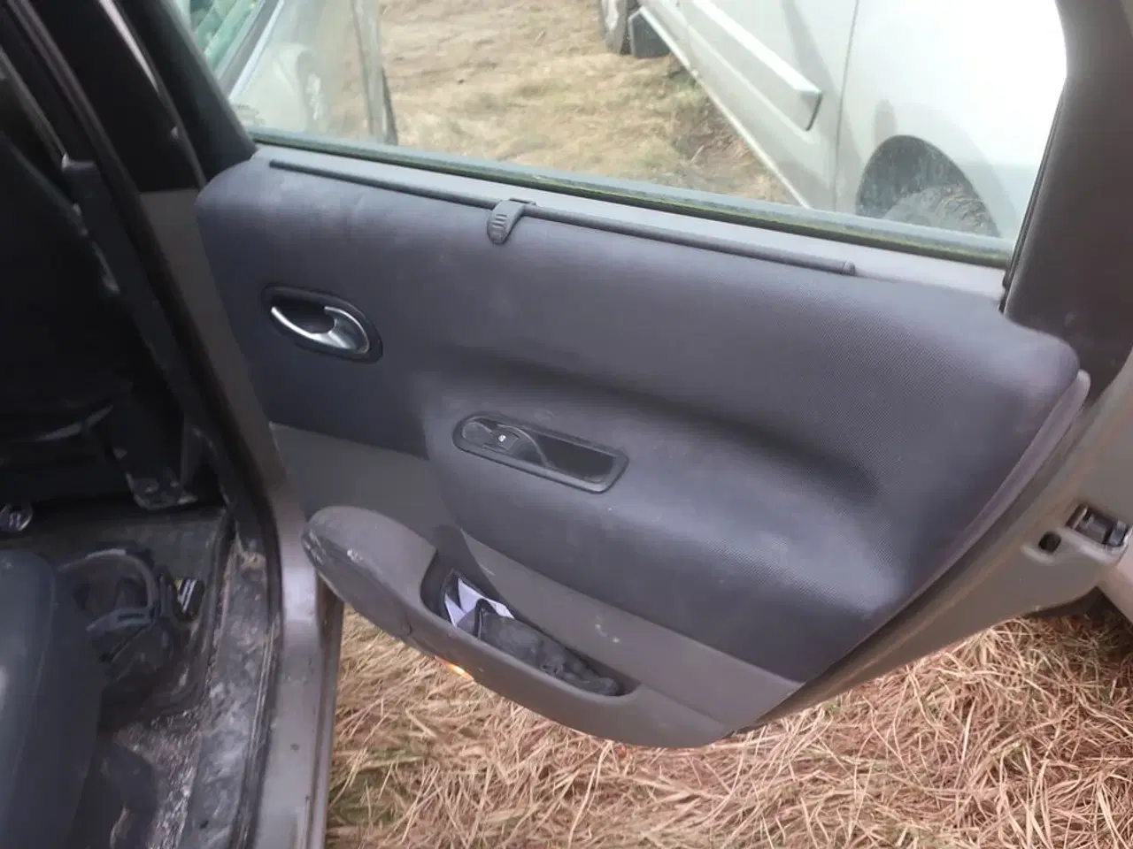 Billede 14 - Personbil RENAULT SCENIC 2.0 16V (MOMSFRI)