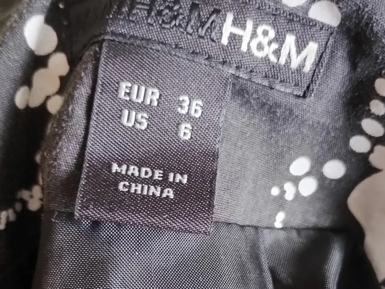 Billede 4 - Nederdel str 36 fra H&M 