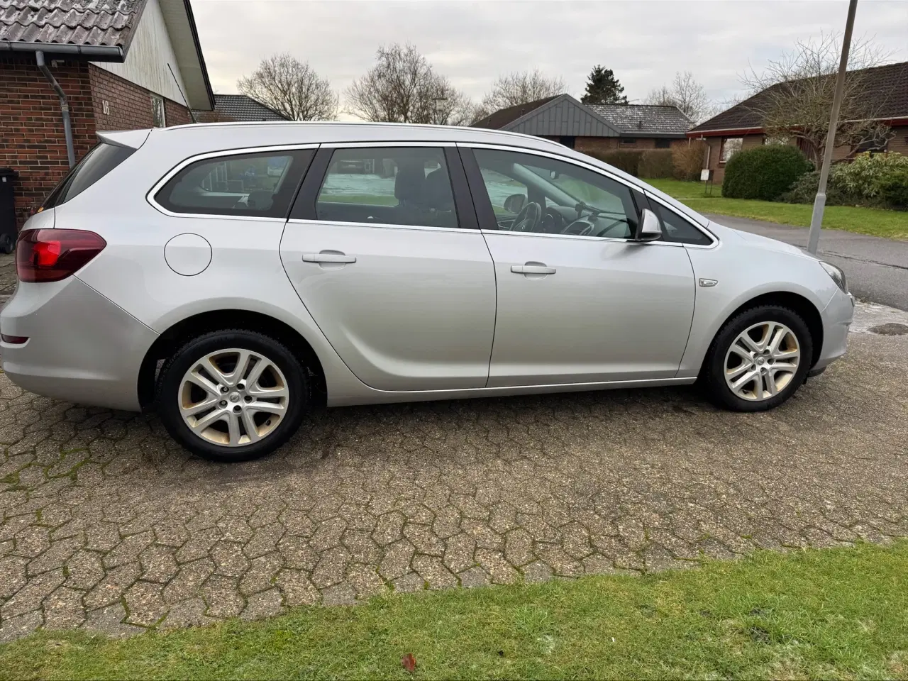 Billede 1 - Opel Astra 1,4 140 HK Tourer