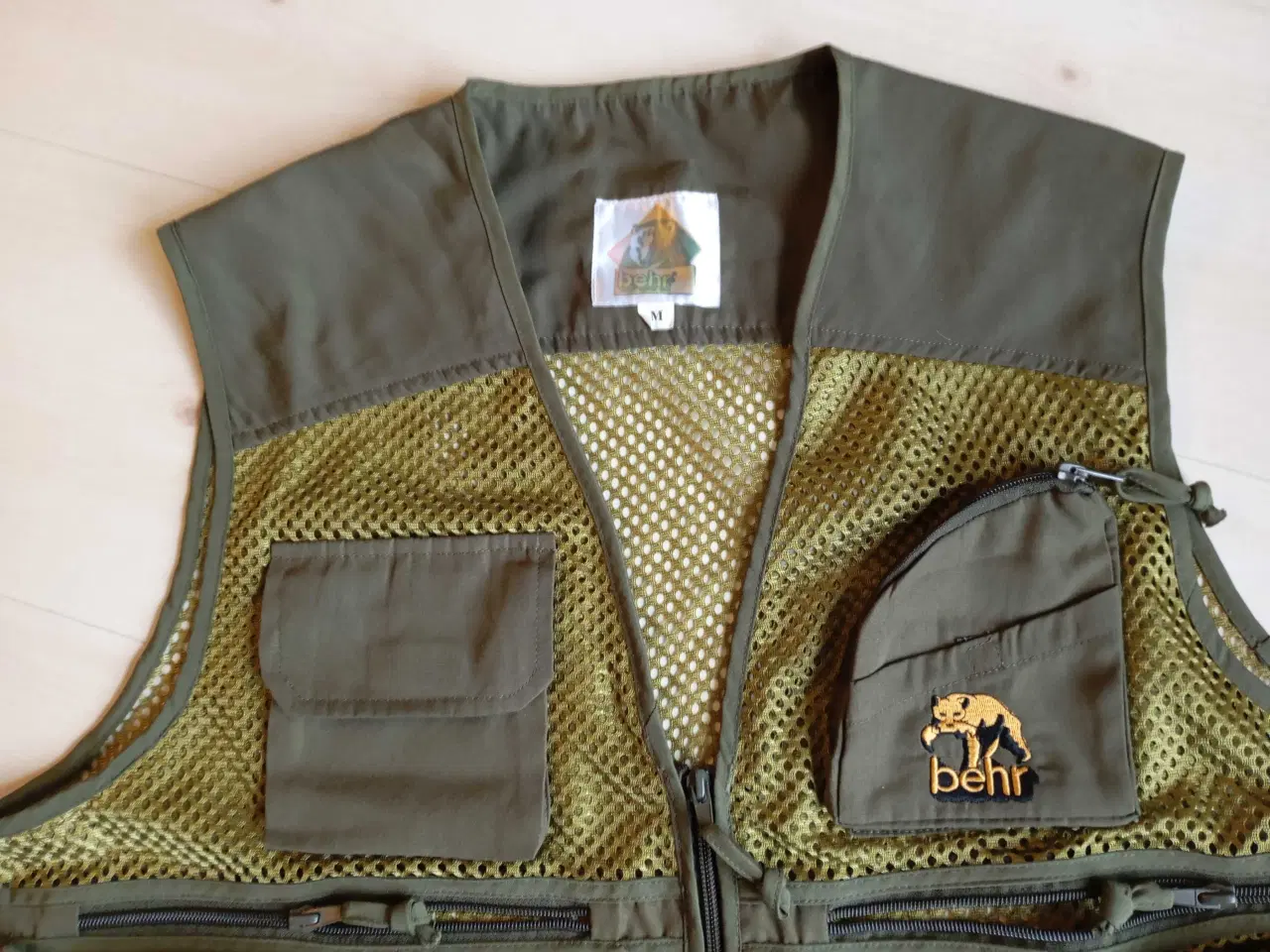 Billede 6 - Fiskevest med mange lommer. Str. M