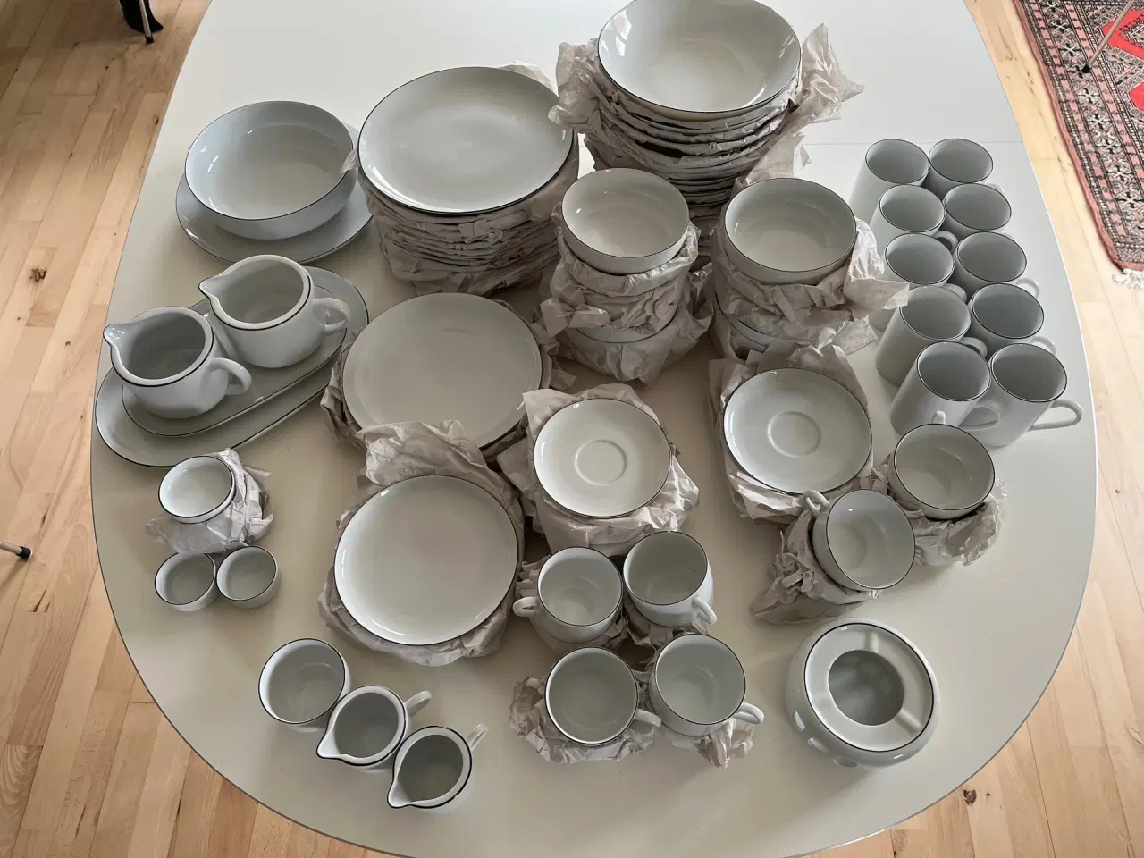 Billede 1 - Sort atelier