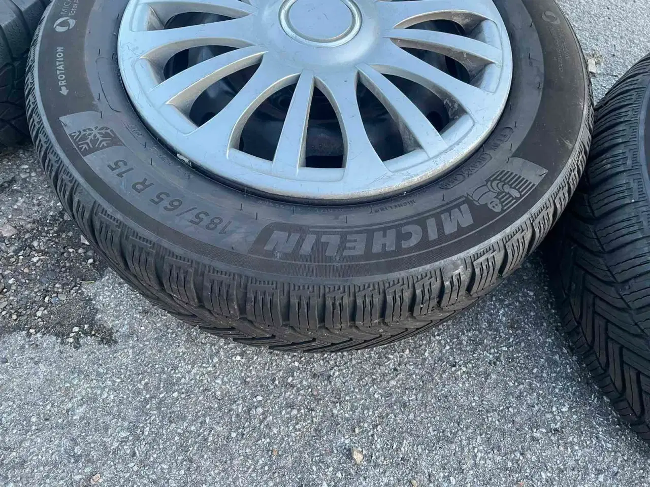 Billede 2 - 4x15”stålfælge med michelin vinterdæk på