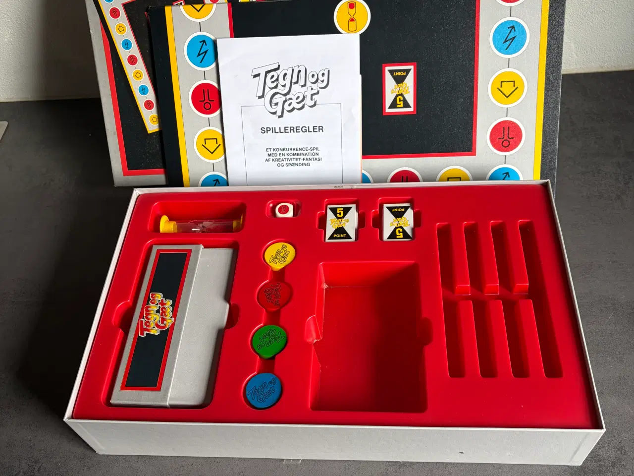 Billede 1 - Tegn og gæt brædtspil
