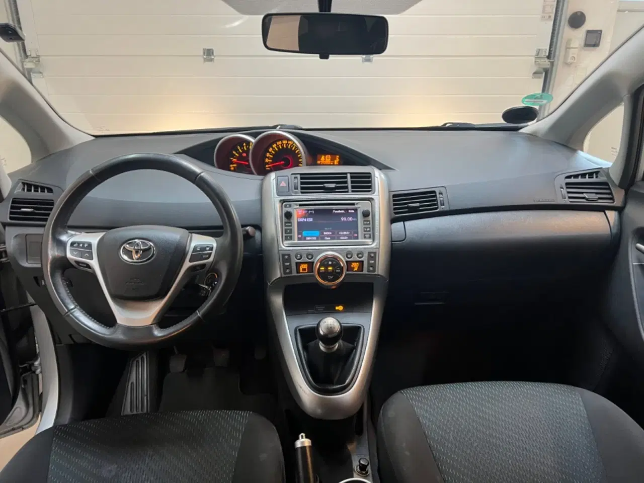 Billede 6 - Toyota Verso 2,0 D-4D TX 7prs