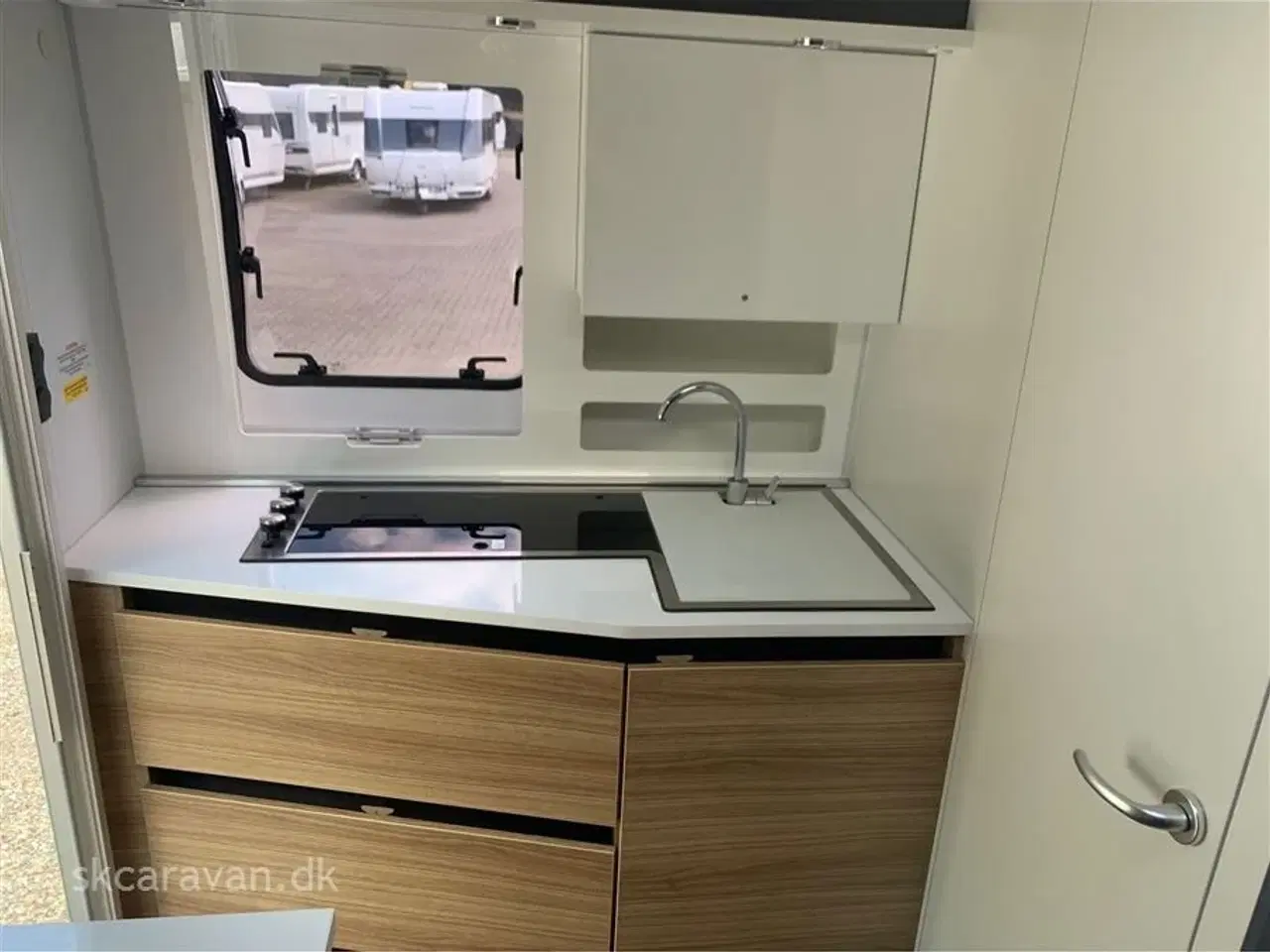 Billede 5 - 2020 - Adria Action 391 LH Super velholdt Adria Action 391 LH 2020