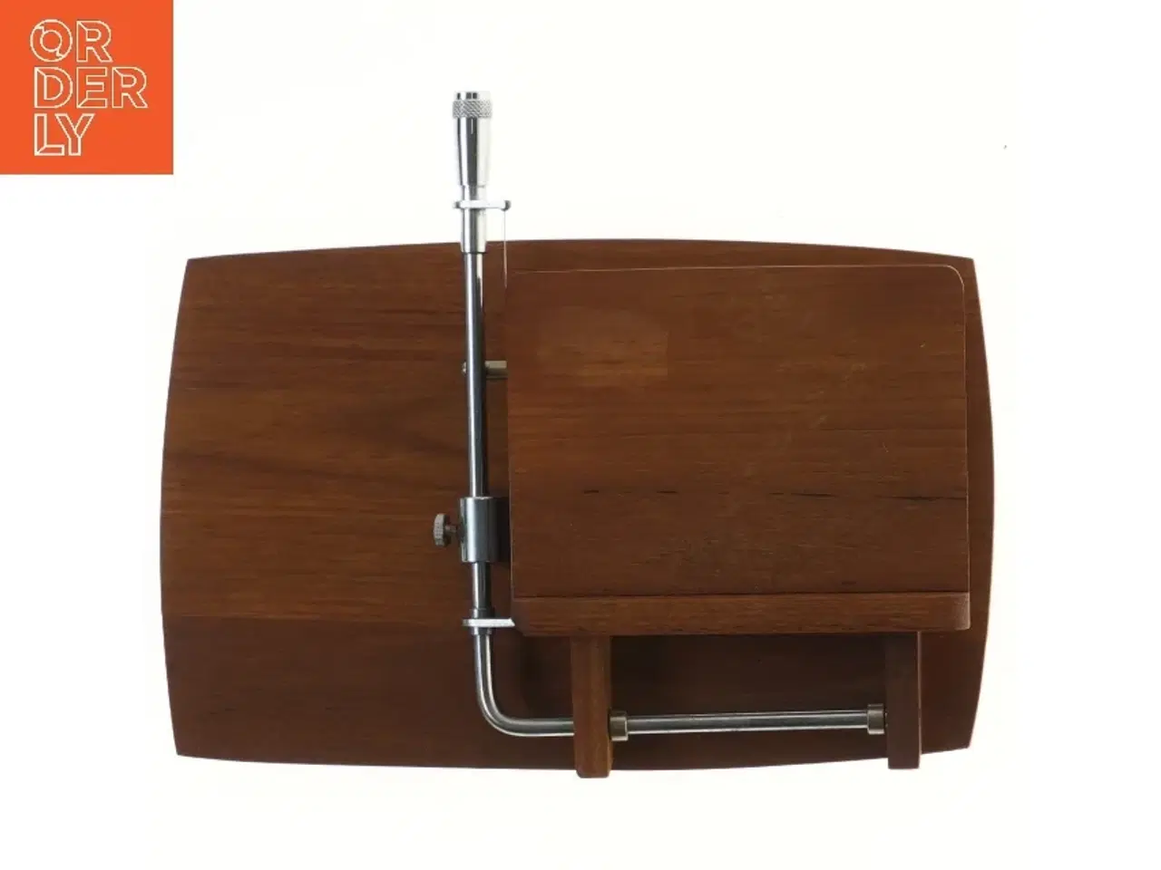 Billede 1 - Træ skærebræt med osteskærer (str. 25x16 cm)