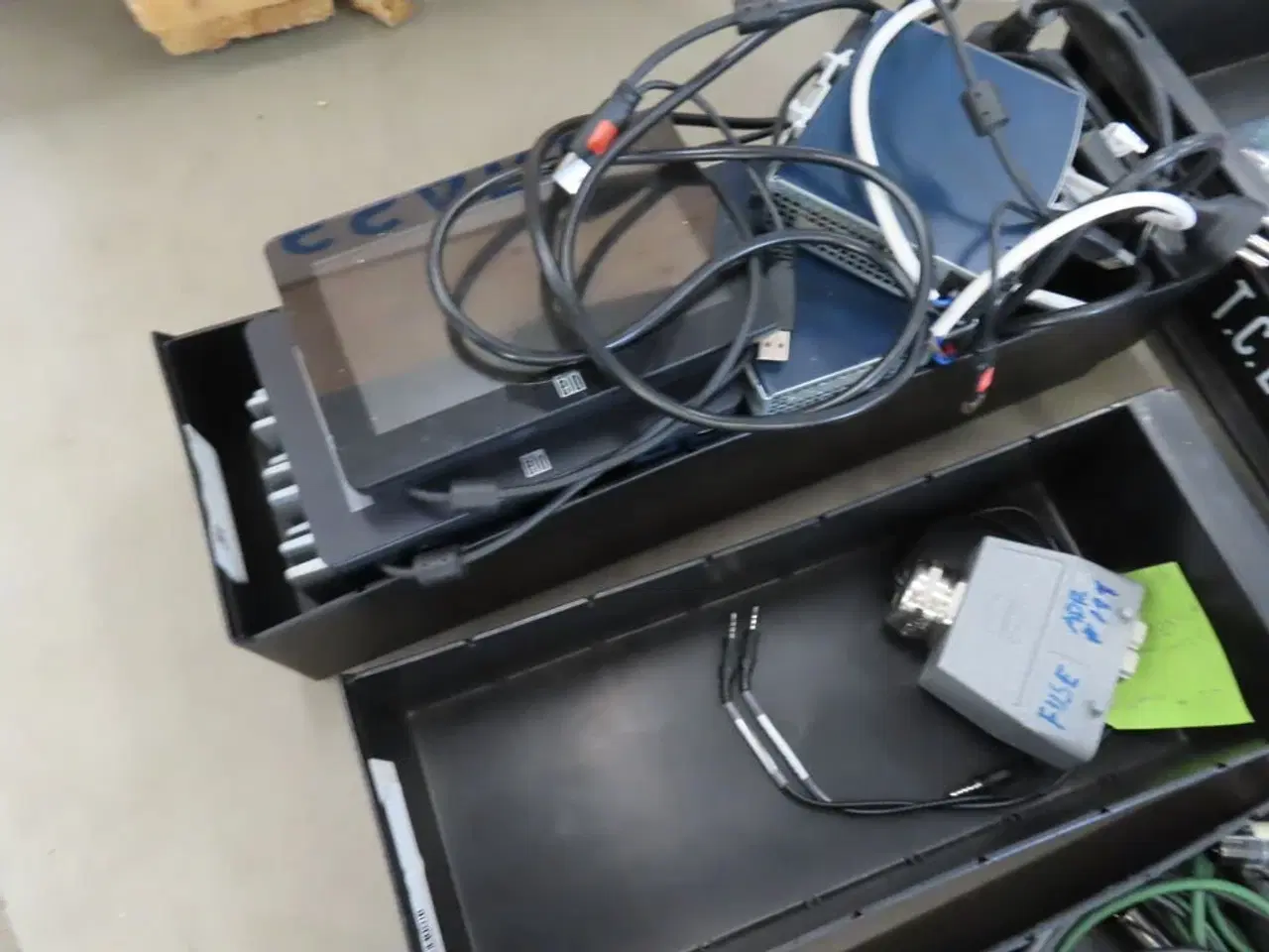 Billede 10 - Palle med rester fra TC ELECTRONIC