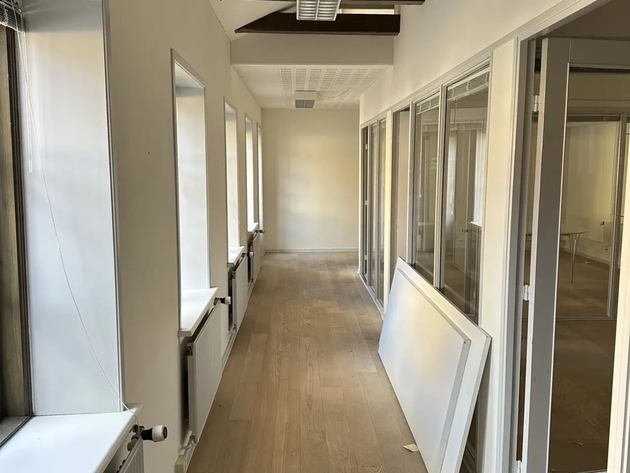 Billede 5 - Nyrenoveret kontorlejemål i hjertet af Aarhus C med parkering