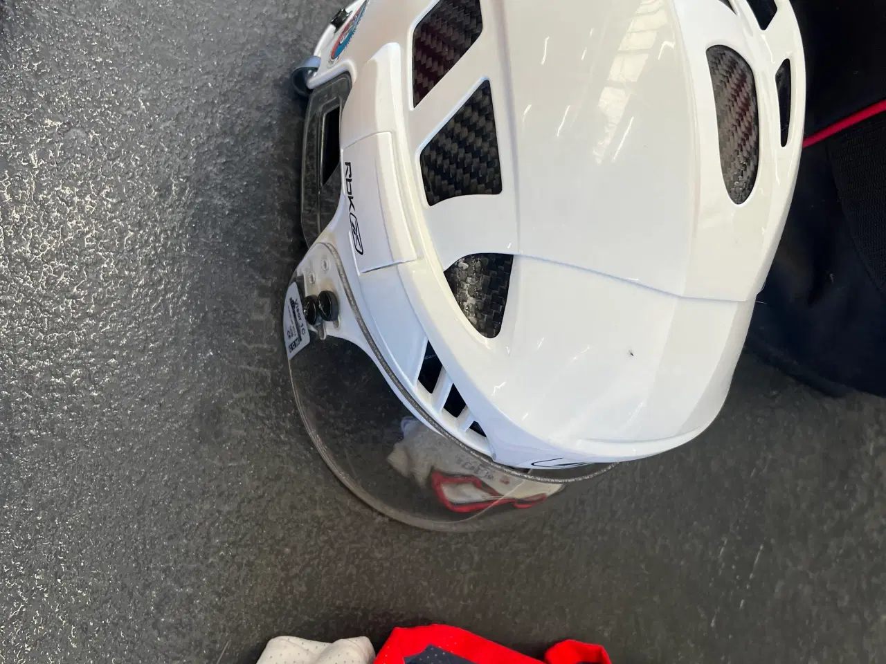 Billede 7 - Ishockey udstyr xxl, passer til person på 195 cm