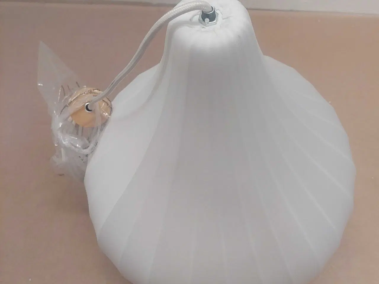 Billede 6 - loftlampe, Halo design drops Ø38 cm. Ubrugt ( anno