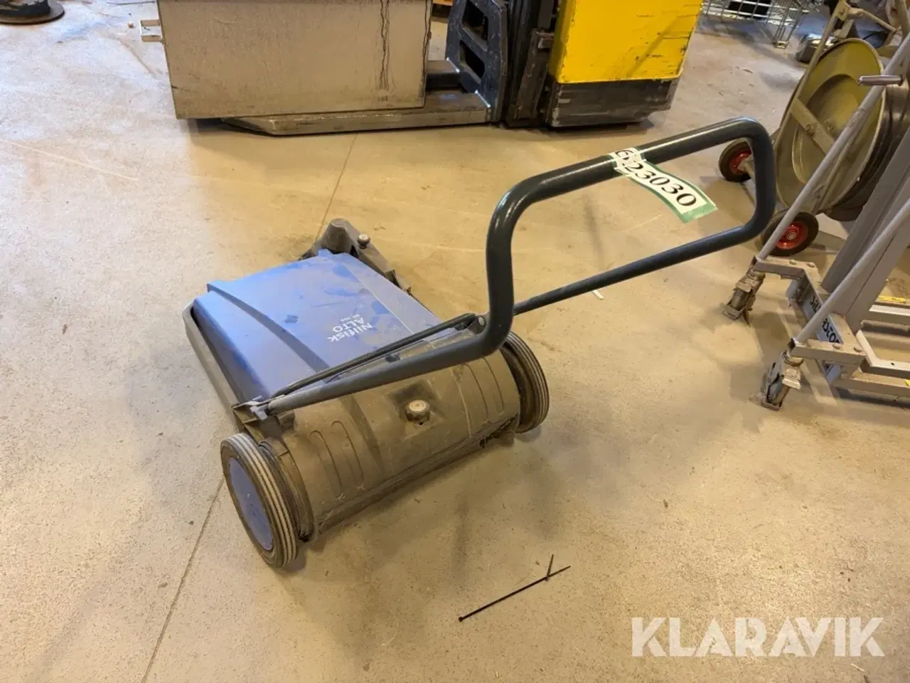 Billede 4 - Fejemaskine Nikfisk Alto BK900