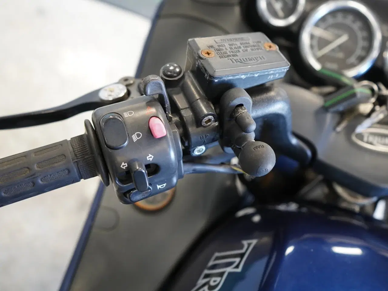 Billede 17 - TRIUMPH 1200 TROPHY – PÅ TORSDAGSAUKTION 