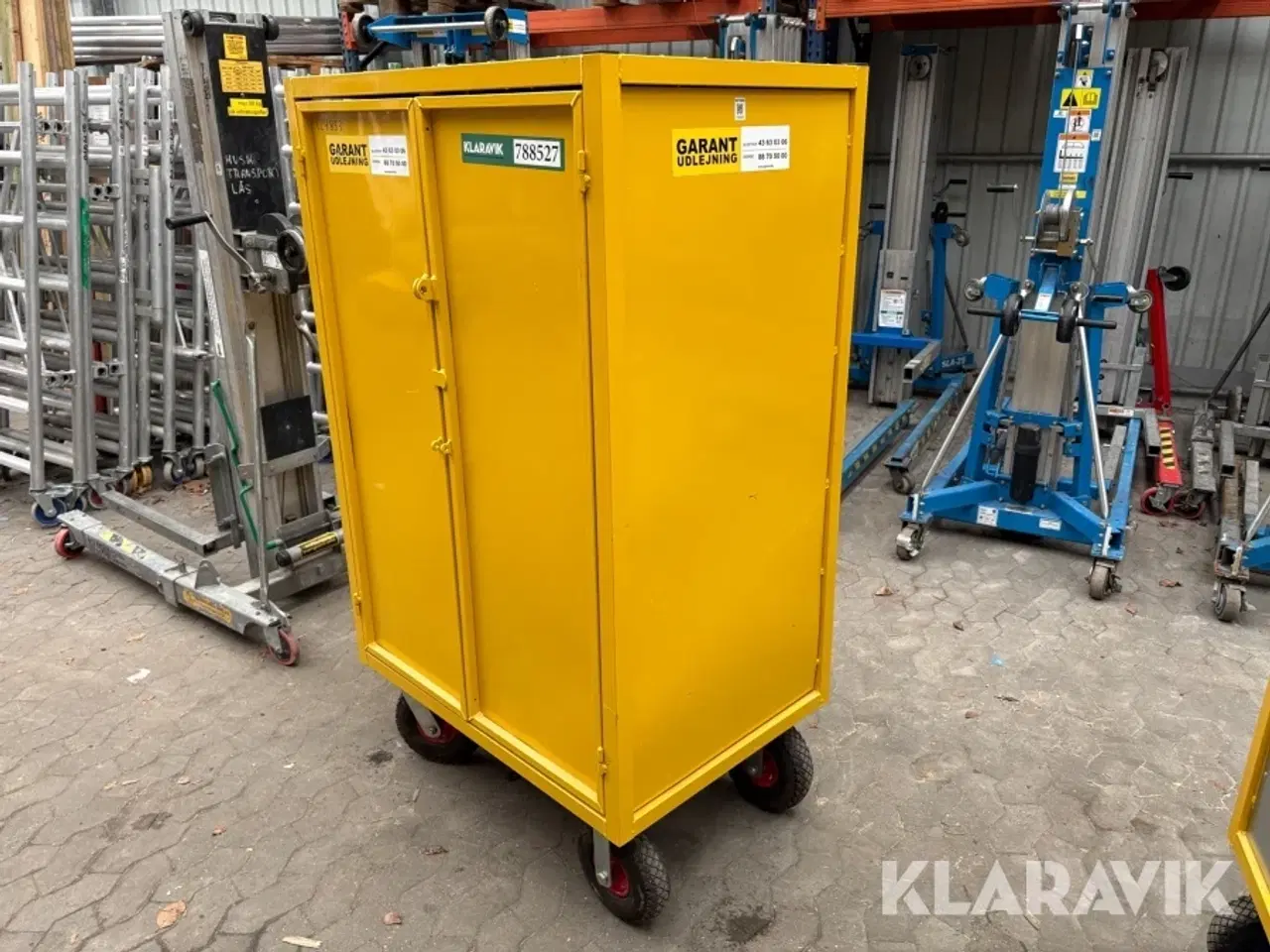 Billede 1 - Plukkeskab på hjul