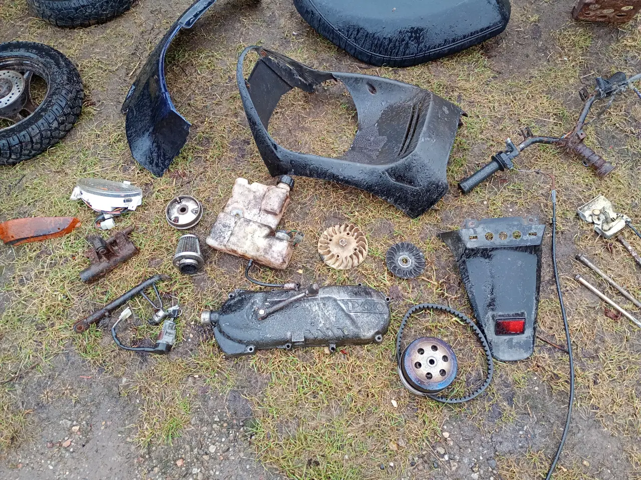 Billede 4 - Dele til pgo comet sælges