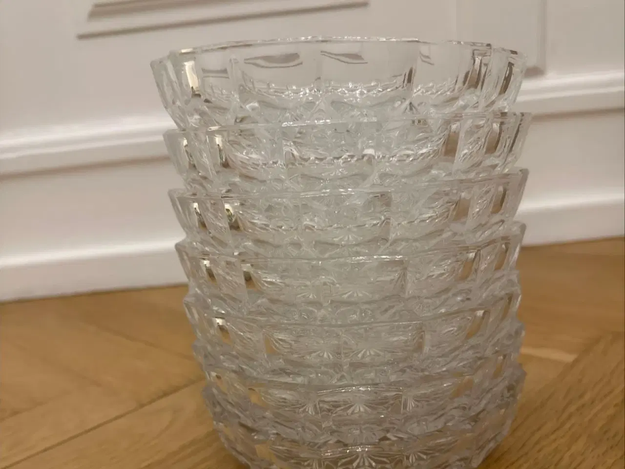 Billede 1 - Krystal isasietter