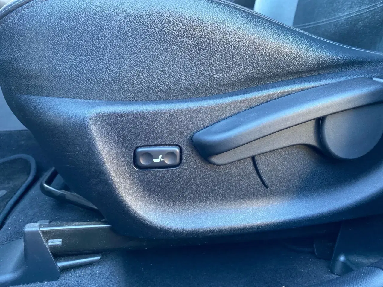 Billede 24 - Toyota Avensis 2,0 D-4D DPF T2 Premium 124HK Stc 6g