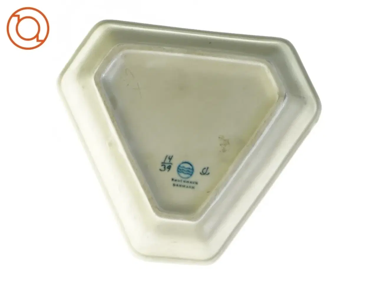 Billede 4 - Trekantet fad med egern motiv fra Royal Copenhagen (str. 15 x 3 cm)