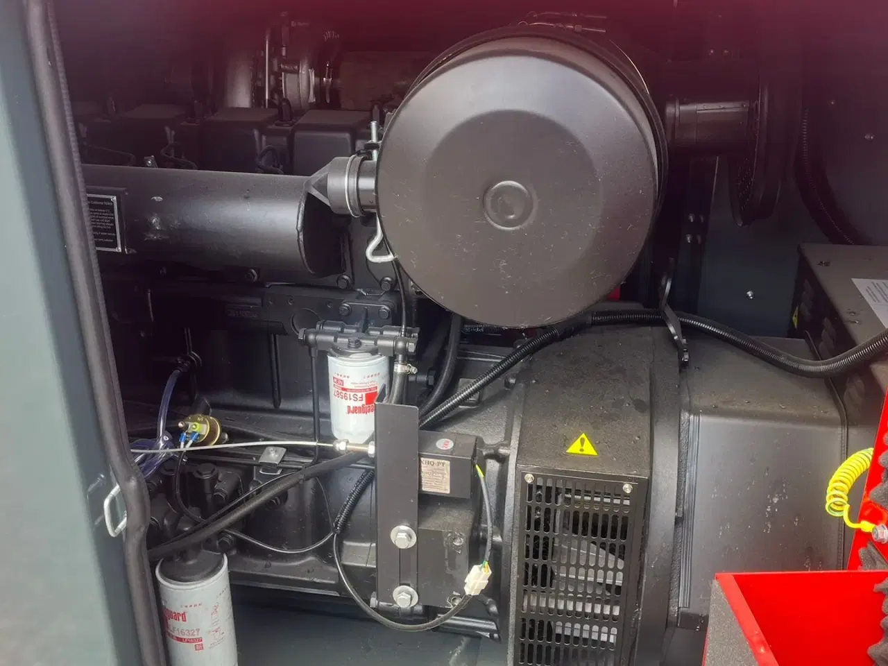 Billede 5 - Bauer GFS-120 ATS, 120 kW/150 kVA Fabriksny generator