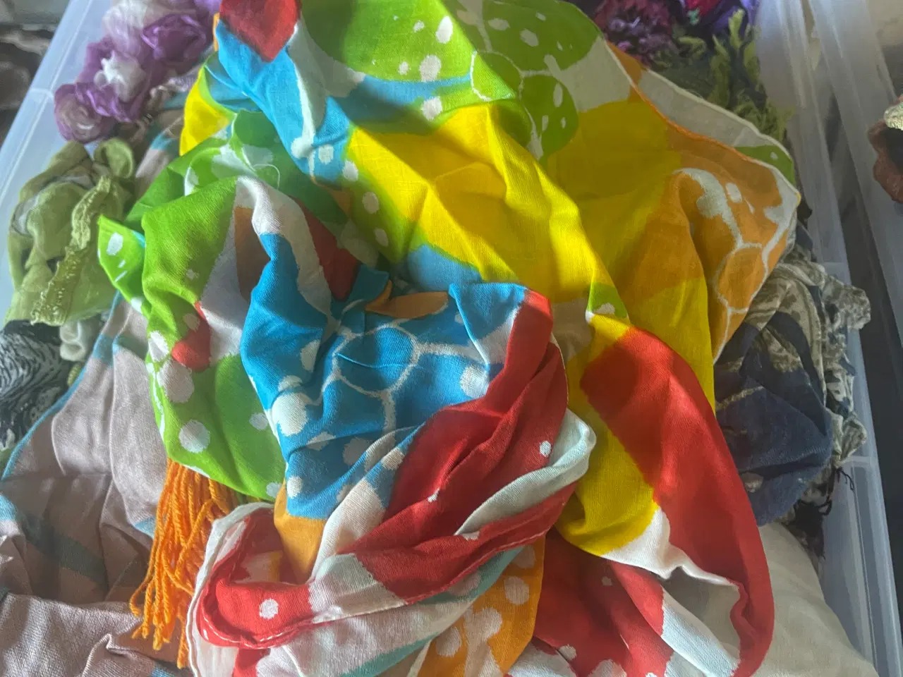 Billede 6 - Diverse Erfurt tørklæder o.lign.