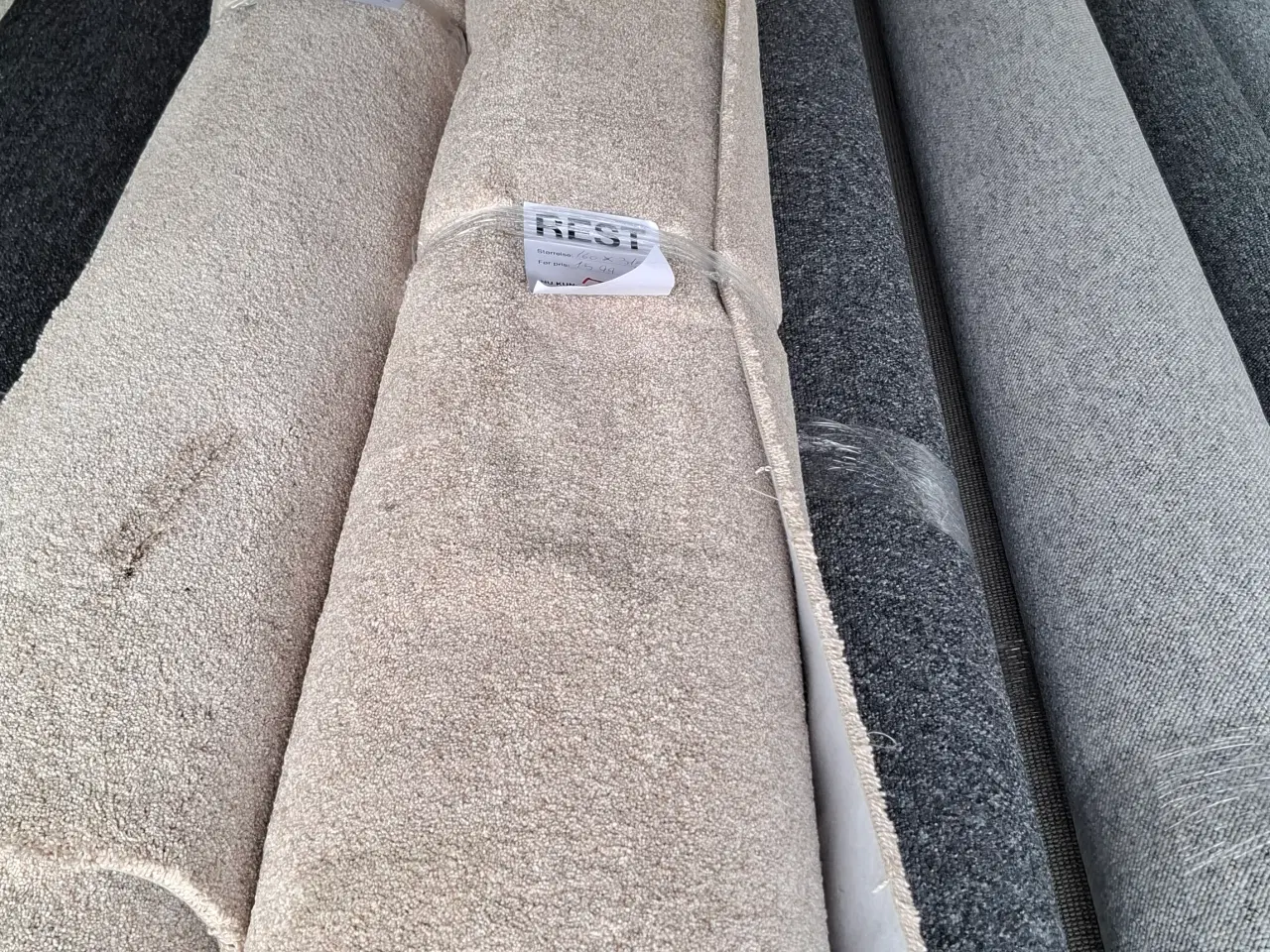 Billede 9 - Gulvtæppe Rester