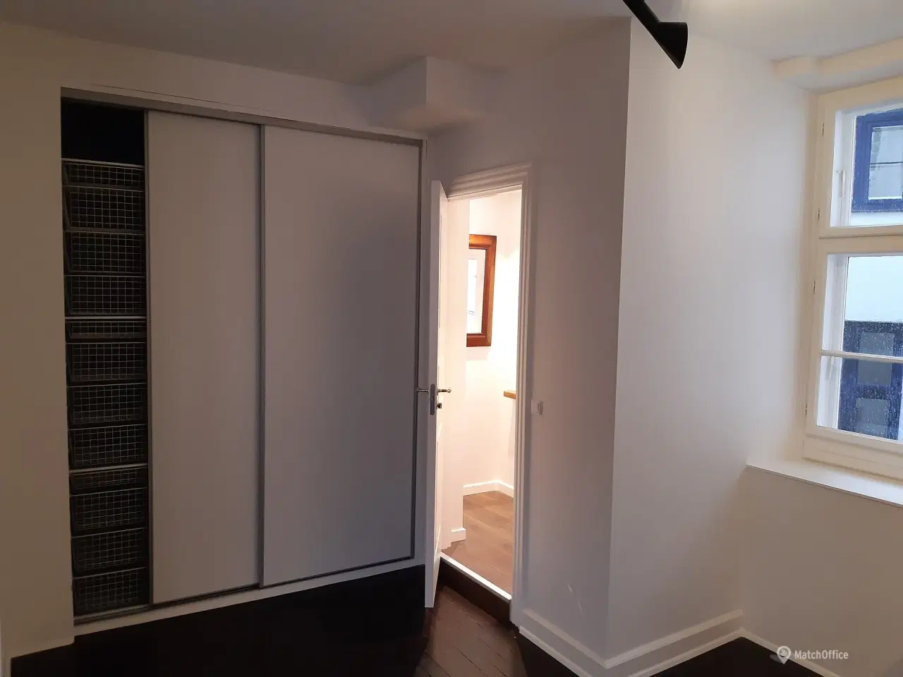 Billede 5 - Erhvervslejemål med centrale faciliteter og god beliggenhed.