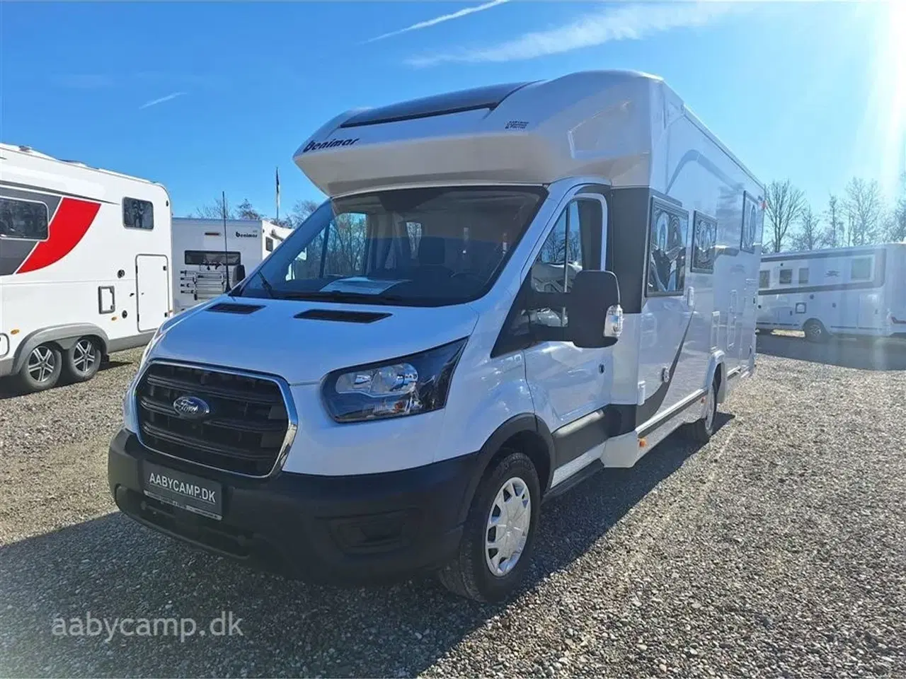 Billede 4 - 2022 - Benimar Tessoro T463 UP   solcelle. batteri. markise. 5 selepladser.