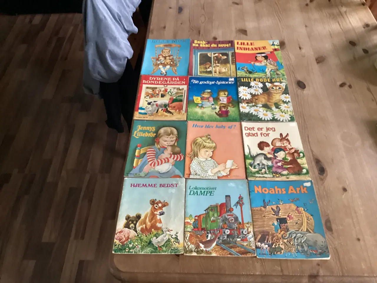 Billede 2 - Ælle Bælle Bøger 98 Stks.