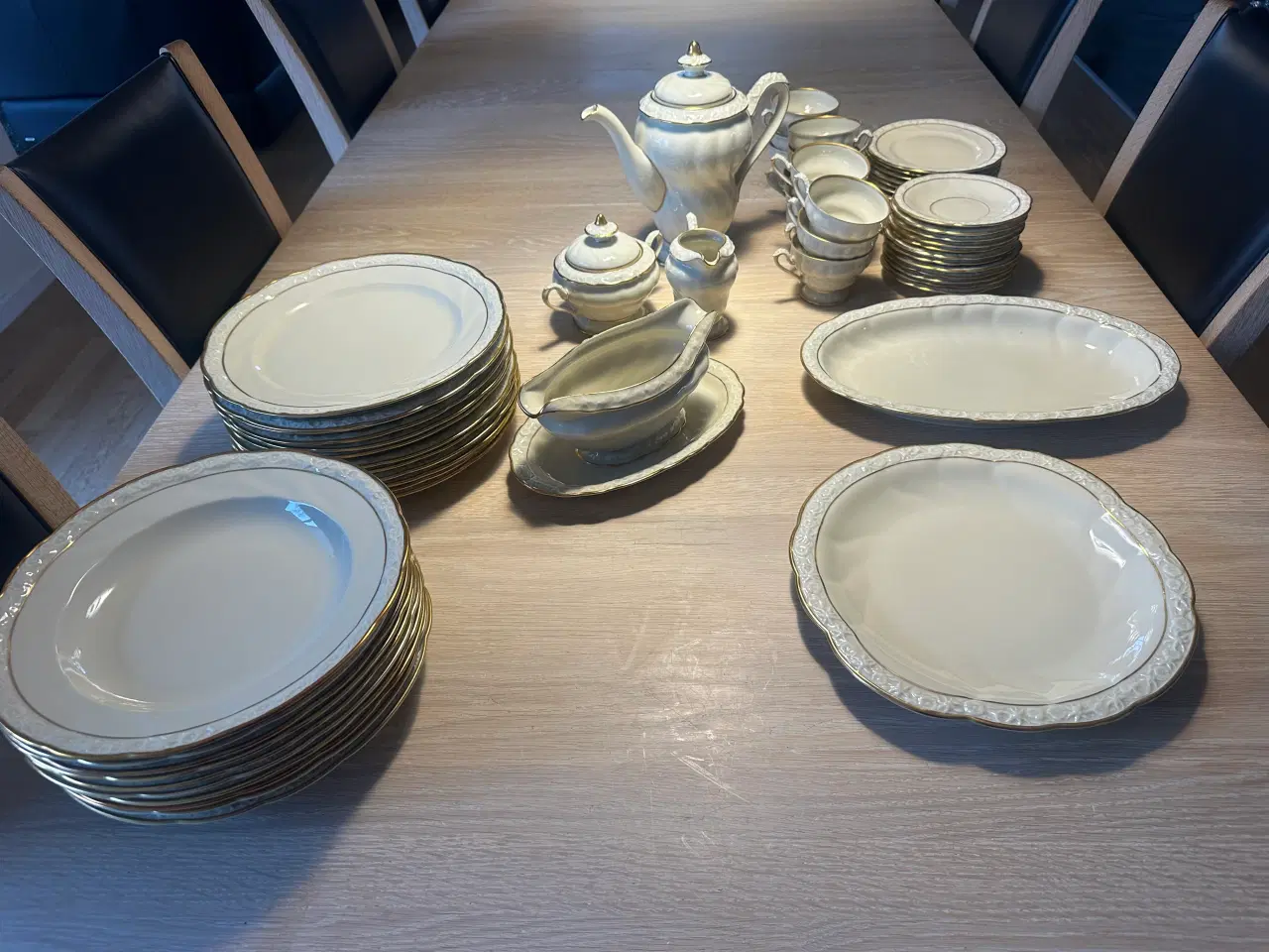 Billede 2 - Komplet Edelweiss kaffe - og spisestel til 10 pers
