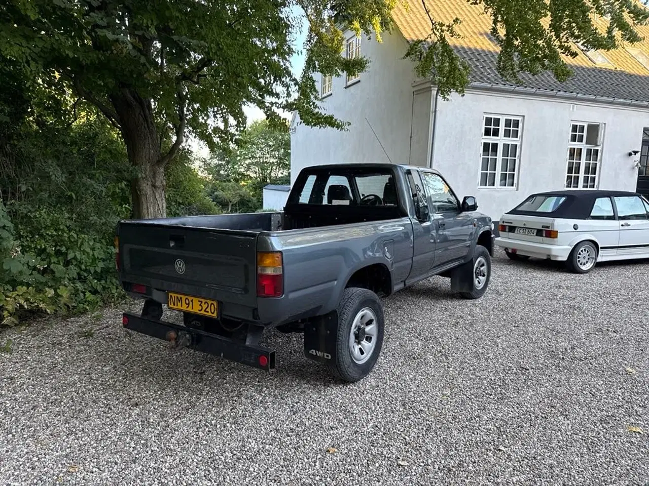 Billede 4 - Toyota Hilux 2,4d 4x4 •En ejers•