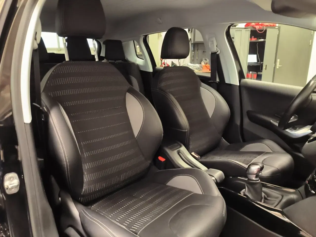 Billede 18 - Peugeot 2008 1,6 BlueHDi 100 Allure