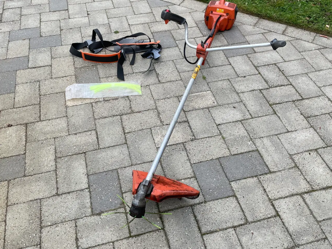 Billede 1 - Husqvarna buskrydder