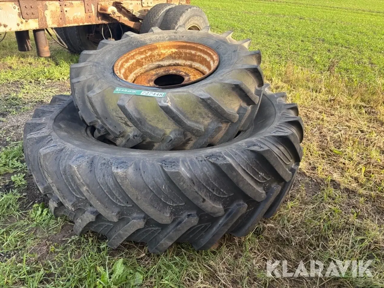 Billede 1 - Dæk og hjul 14.9 R24 og 18.4 R38 2 styk