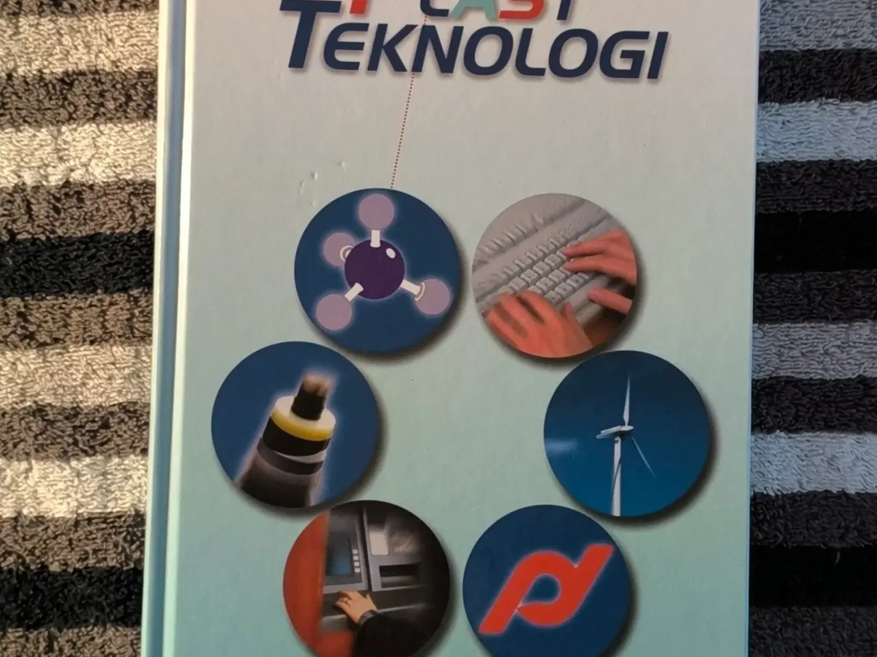 Billede 1 - plastteknologi bog
