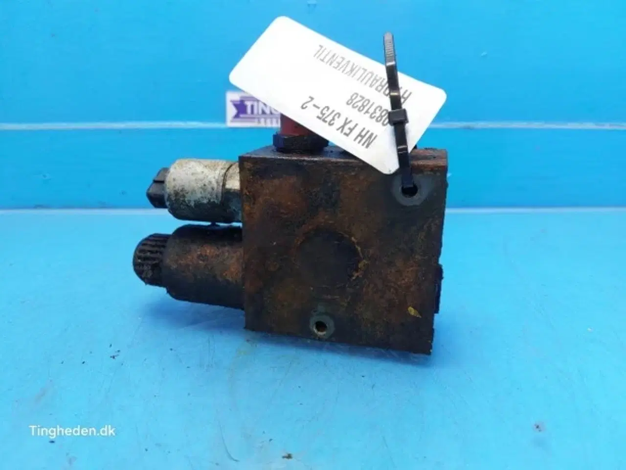 Billede 4 - New Holland FX375 Hydraulikventil 9831828