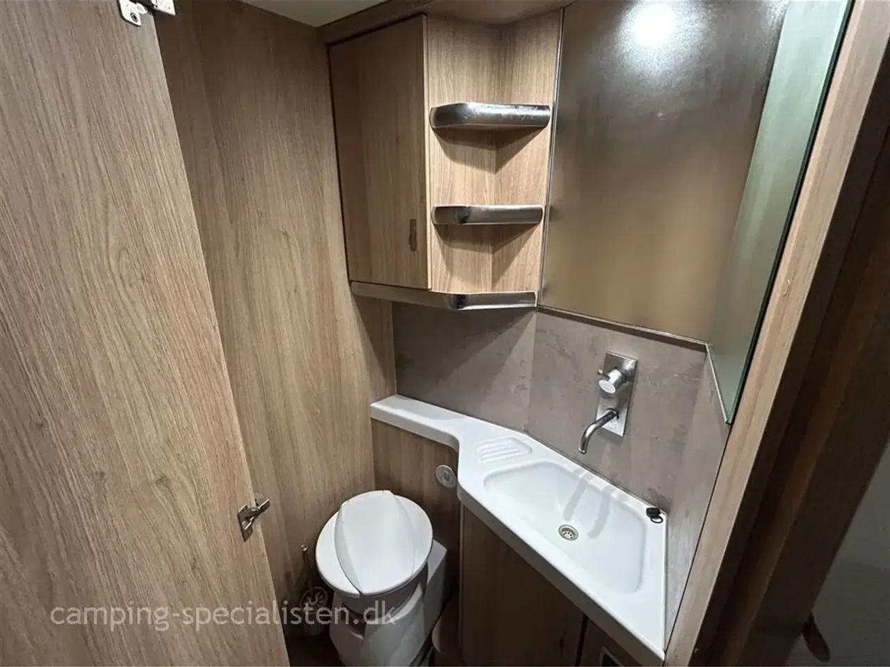 Billede 19 - 2018 - Knaus Sky I 700 LX   Knaus Sky I 700 LX model 2018 - kan nu ses hos Camping-Specialisten.dk