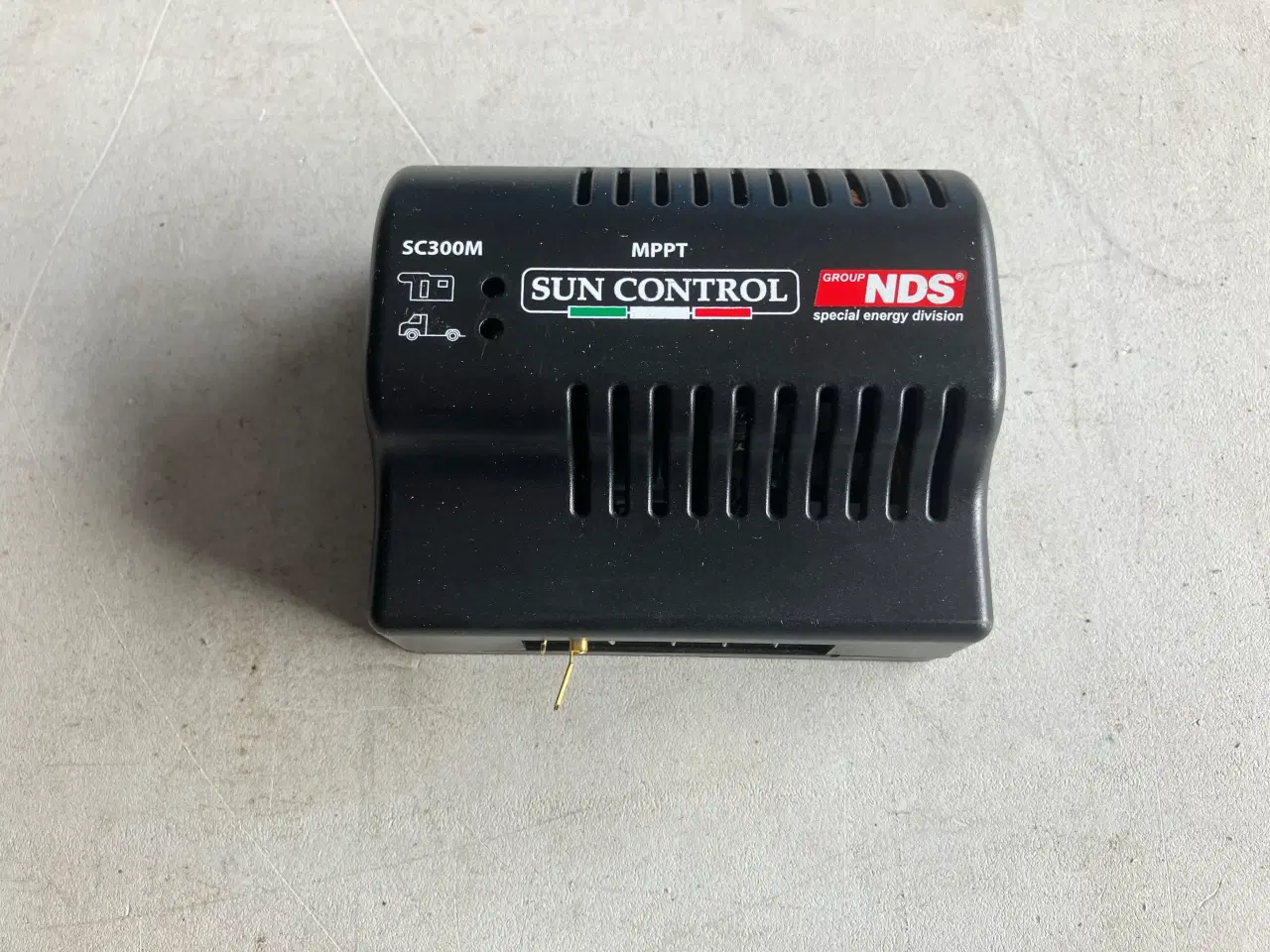 Billede 1 - NDS Solcelleregulator SC300M - MPPT 